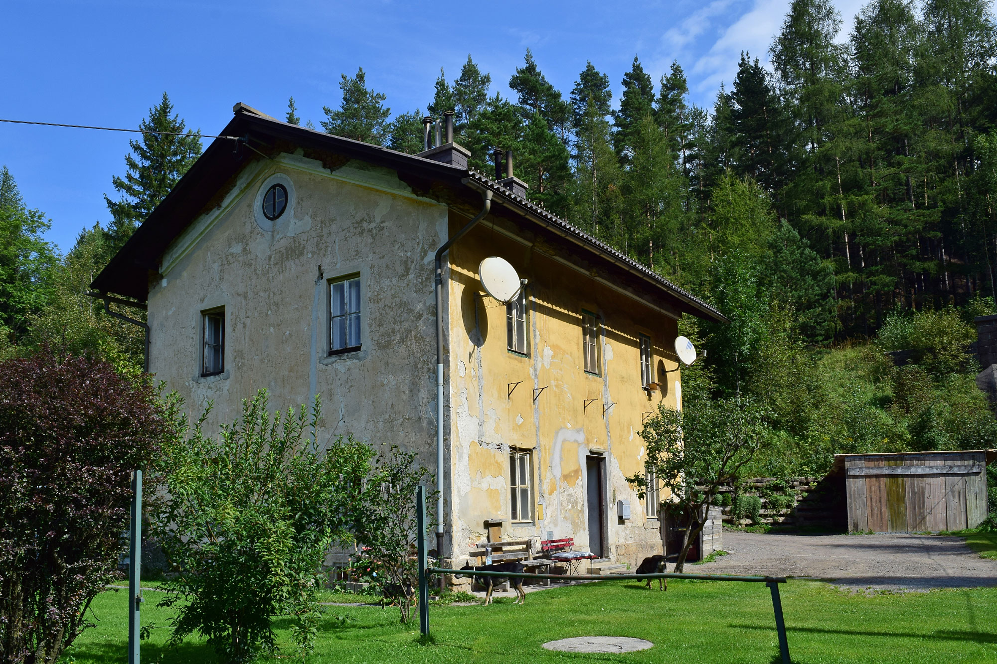 Semmeringbahn (Photo license: CC-BY-SA 3.0)